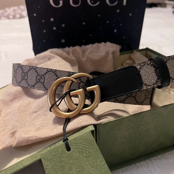 Women’s Gucci belt main image 4